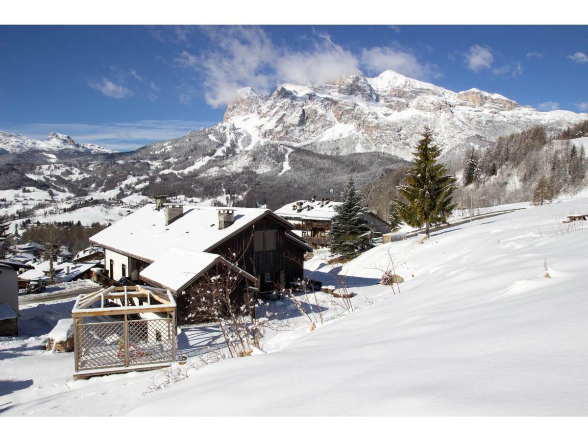 Cristallo & Faloria Suite Apartments Cortina d'Ampezzo Exterior photo